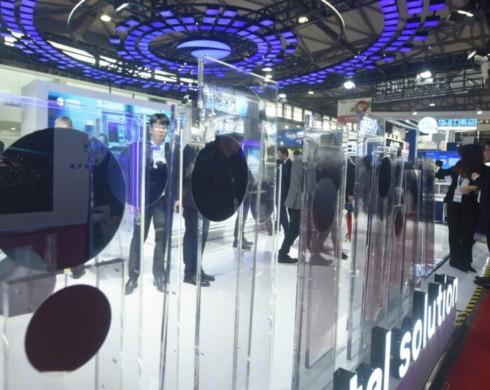 China semiconductor shares rally on experiences of $48 billion chip fund