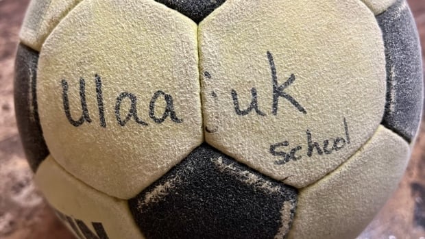 this-soccer-ball-rode-a-wave-from-nunavut-to-a-beach-in-central-newfoundland