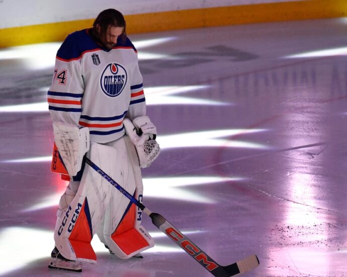 >-no-panic-among-edmonton-oilers-fans-heading-into-game-2-of-stanley-cup-final