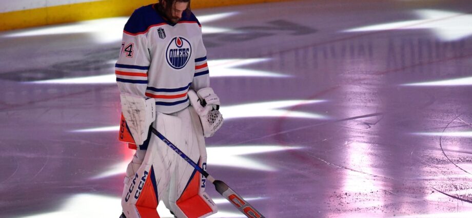 >-no-panic-among-edmonton-oilers-fans-heading-into-game-2-of-stanley-cup-final