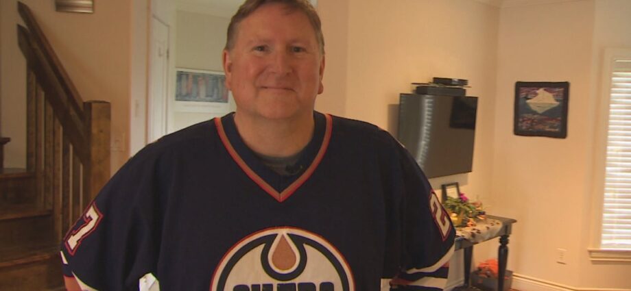 >-game-2-of-the-stanley-cup-final-goes-tonight,-and-this-oilers-fan-is-all-in