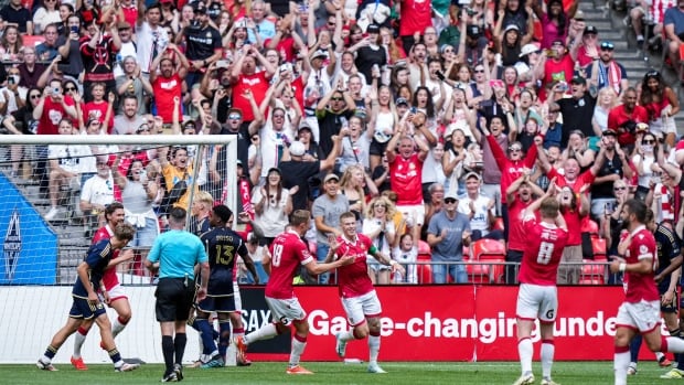 ryan-reynolds’-wrexham-afc-defeats-hometown-whitecaps-4-1-in-vancouver