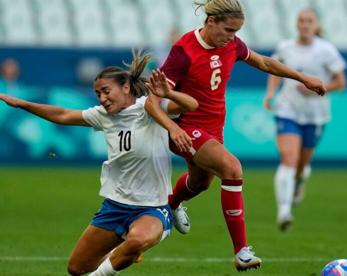 women’s-soccer-–-colombia-vs-canada