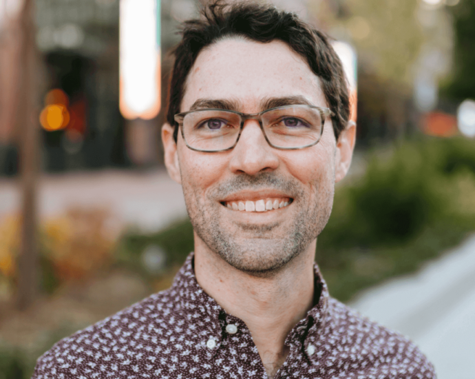 Meet Professional in Method Nausheen I. Chen