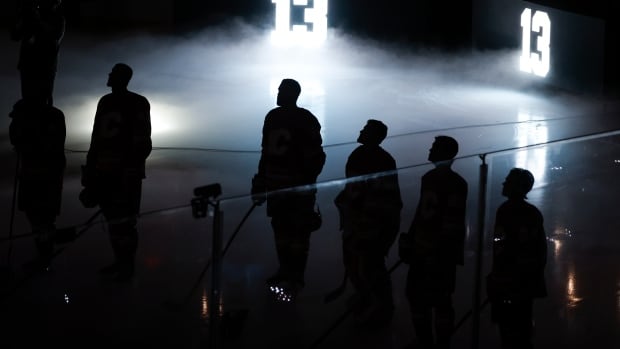 >-calgary-flames-take-home-opener,-honour-johnny-gaudreau-in-pre-game