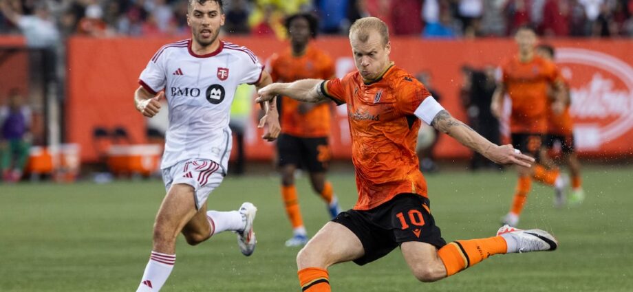 cpl-midfielder-kyle-bekker-on-whether-forge-fc-is-one-of-best-canadian-sports-dynasties
