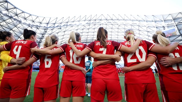canadian-women-finish-tumultuous-year-unchanged-at-no.-6-in-fifa-rankings