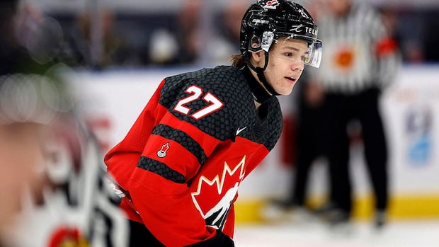 >-canada-to-lean-on-maple-leafs-prospect easton-cowan in-world-junior-tournament