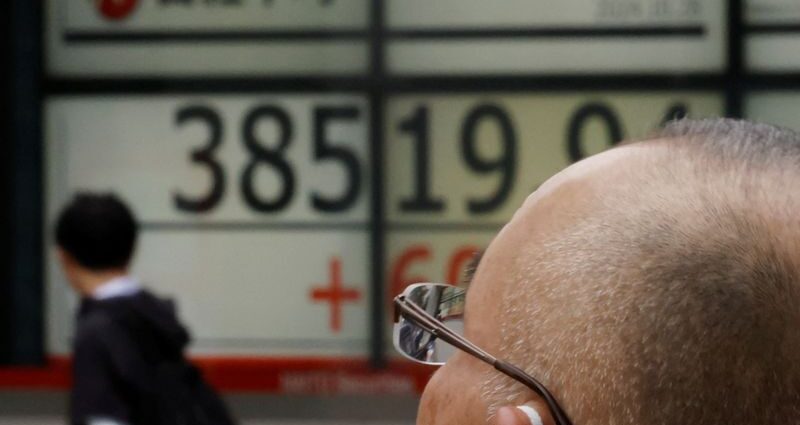 Asia shares upward thrust, greenback underpinned by elevated bond yields