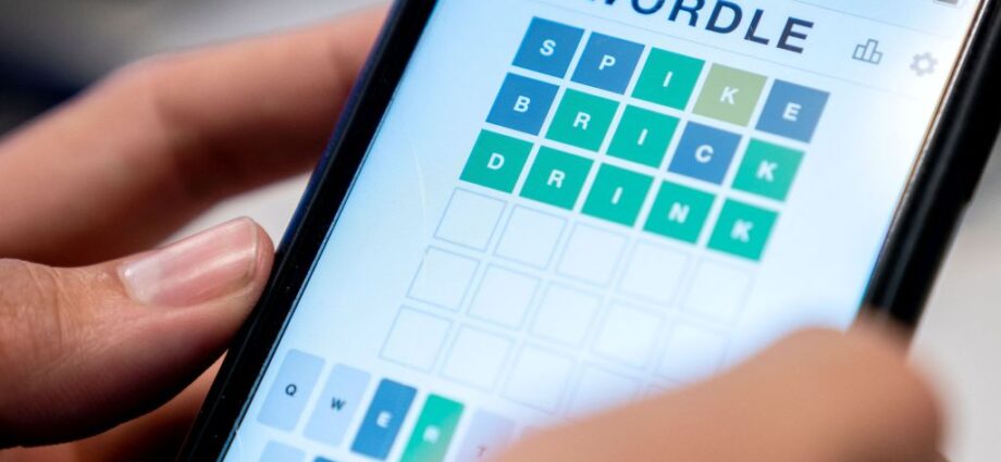 Wordle hint as of late: Clues for January 14 2025 NYT puzzle #1305