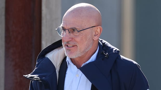 spain-men’s-coach-de-la-fuente-distances-himself-from-hermoso-kiss-case-at-rubiales-trial