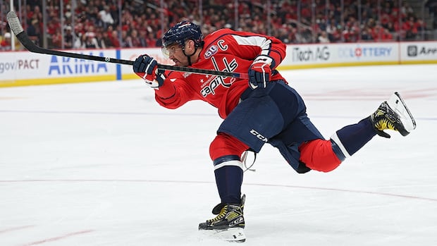 >-ovechkin-reaches-30-goal-mark-for-nhl-record-extending-19th-time
