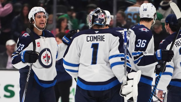 >-jets-rally-from-2-goal-deficit-to-beat-kraken-in-overtime-and-extend-win-streak