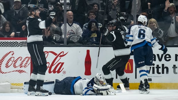 >-winnipeg-jets-start-road-trip-with-4-1-loss-to-los-angeles-kings