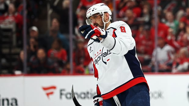 >-ovechkin-scores-892nd-nhl-goal,-moving-within-3-of-breaking-gretzky’s-record