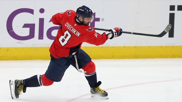 >-ovechkin-scores-893rd-career-goal-to-move-1-away-from-tying-gretzky’s-nhl-record