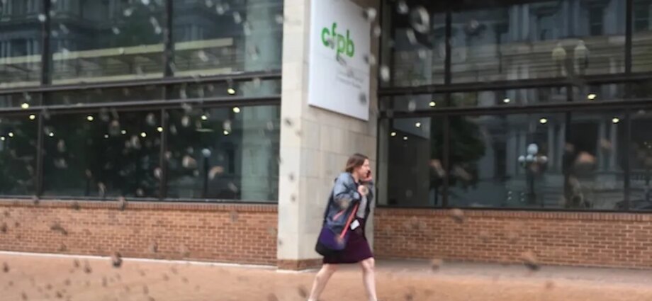 CFPB freezes nonbank registry rule after trade pushback