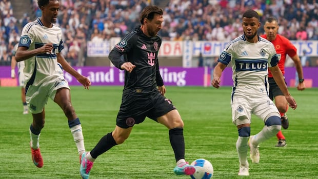 whitecaps-defeat-messi-and-inter-miami-2-0-in-1st-leg-of-concacaf-champions-cup-semifinal