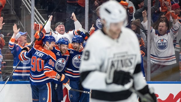 >-oilers-rally-late-to-beat-kings-4-3-in-ot