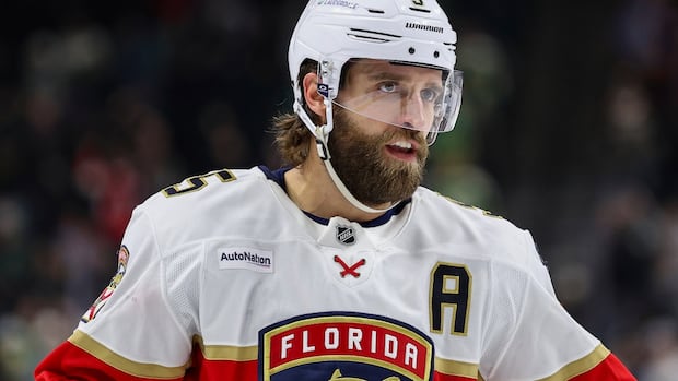 >-panthers’-ekblad-suspended-2-games-for-elbowing-lightning’s-hagel-in-the-head