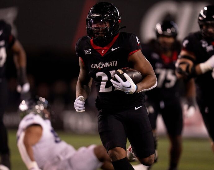 49ers formally issue 6 UDFA signings; Will any procedure the staff?