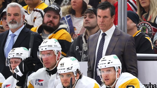 >-rangers-hire-mike-sullivan-as-coach-days-after-he-parted-ways-with-penguins