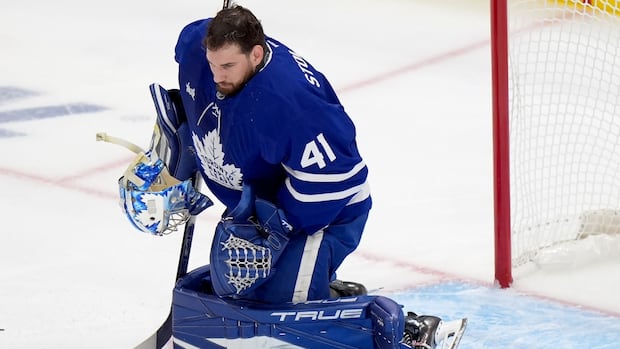 >-maple-leafs-goaltender-stolarz-out,-woll-gets-nod-for-game-2-against-panthers