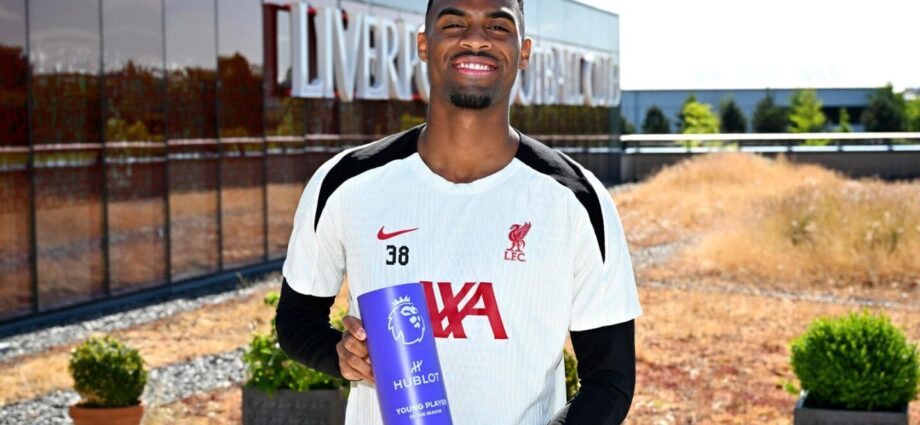 Ryan Gravenberch wins 2024/25 Premier League young player of the season