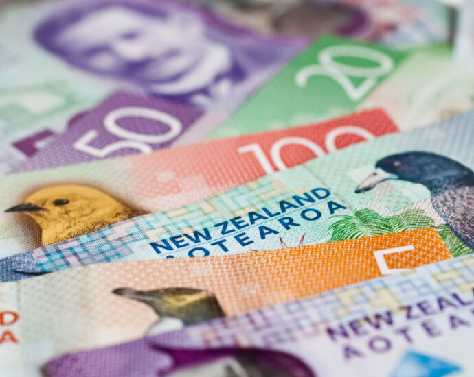 Money in transaction accounts costing Contemporary Zealanders billions