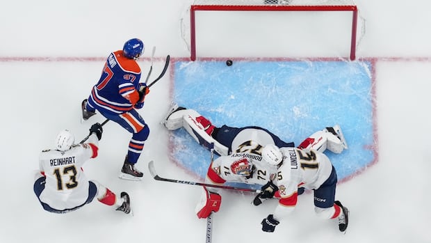 >-edmonton-oilers-counting-on-connor-mcdavid-in-critical-game-6-against-florida-panthers
