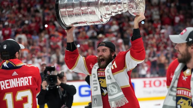 >-florida-panthers-just-a-win-away-from-2nd-consecutive-stanley-cup