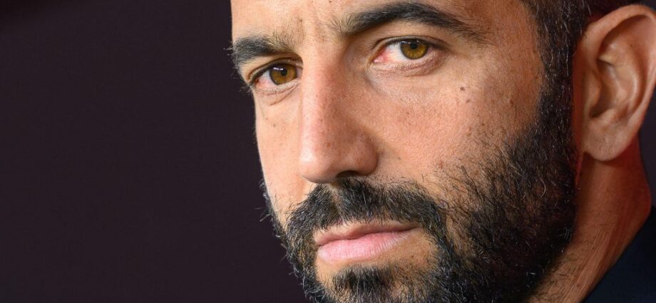 Man United make come to signal Premier League striker