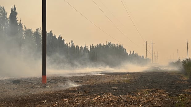 700 folks stranded in northern Sask. neighborhood after wildfire blocks street