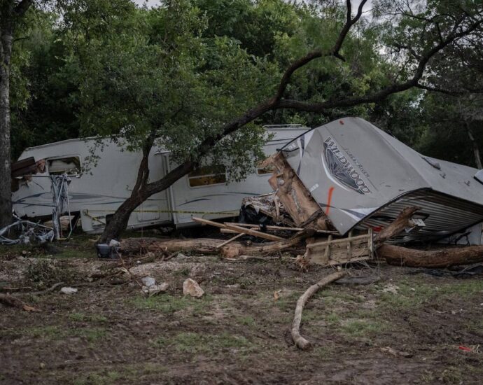 Texas flood change: Local officers screech as search efforts proceed