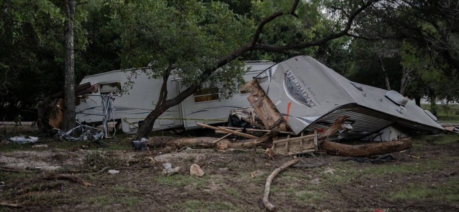 Texas flood change: Local officers screech as search efforts proceed