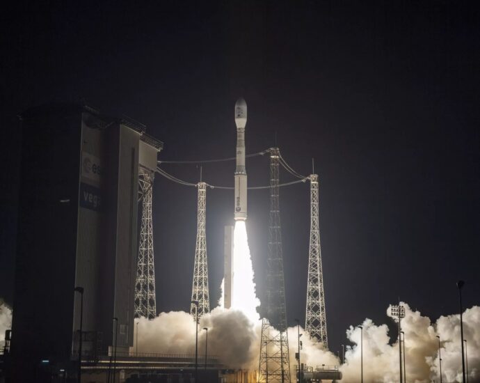 Vega launches Earth science, imaging spacecraft