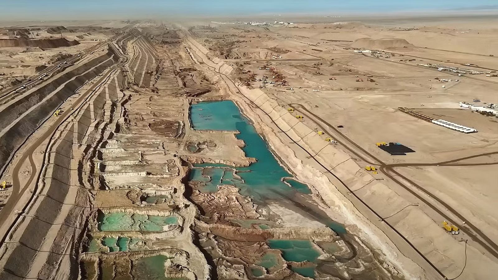 World’s Largest Constructing Location Eyes Hundreds of Layoffs