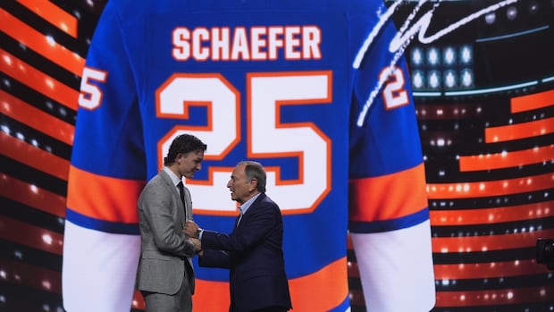 >-islanders-sign-no.-1-pick-schaefer-to-3-year,-entry-level-contract