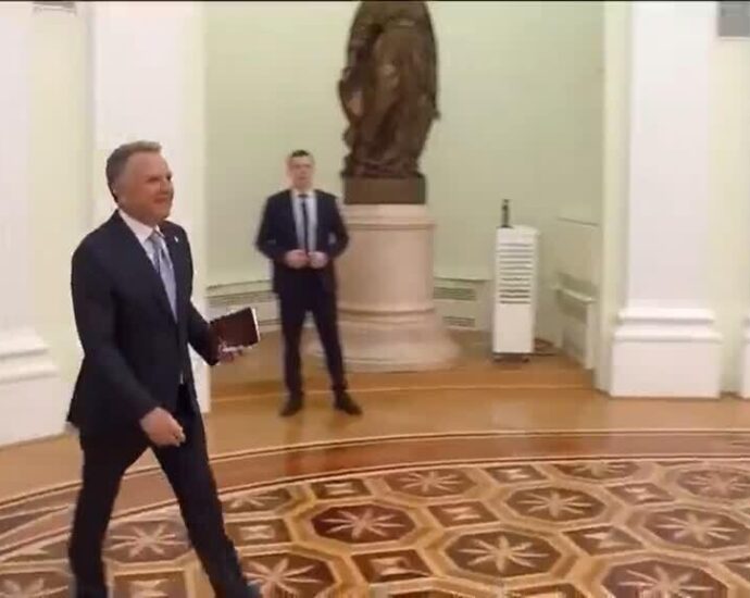 US envoy Witkoff is anticipated to scramble to Russia