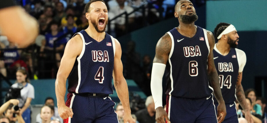 lebron-james-had-one-word-for-steph-curry-on-sunday