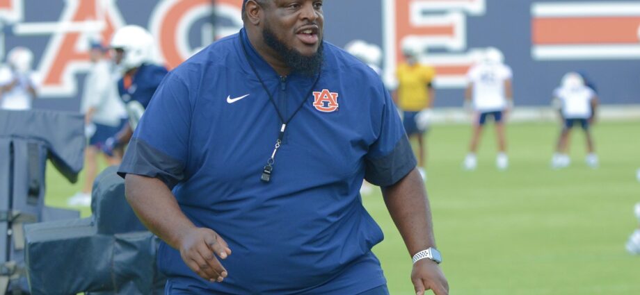depth-gives-au’s-defensive-line-a-unique-opportunity