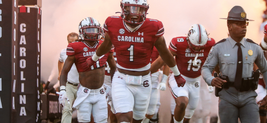 which-ap-voters-ranked-south-carolina-highest,-and-which-didn’t-rank-the-gamecocks-at-all-this-preseason