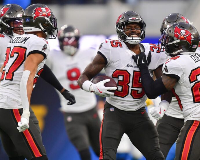 bucs-secondary-remains-a-question-that-needs-answering-before-2025-season