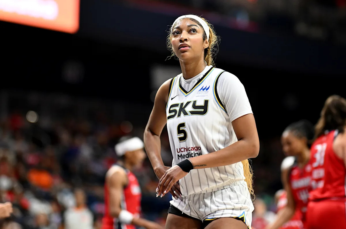 sky-star-angel-reese-available-to-return-from-back-injury-in-matchup-vs.-storm