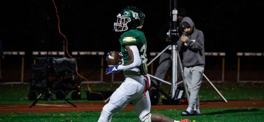 senior-rb-ahmontae-pitts-shines-for-blessed-trinity-catholic-(ga.)-in-season-opening-win