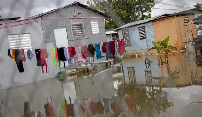 Storm Erin batters Caribbean, threatens US East Waft with floods