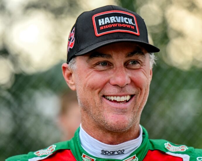 kevin-harvick-details-‘miserable’-position-of-going-to-daytona-nascar-regular-season-finale-on-playoff-bubble