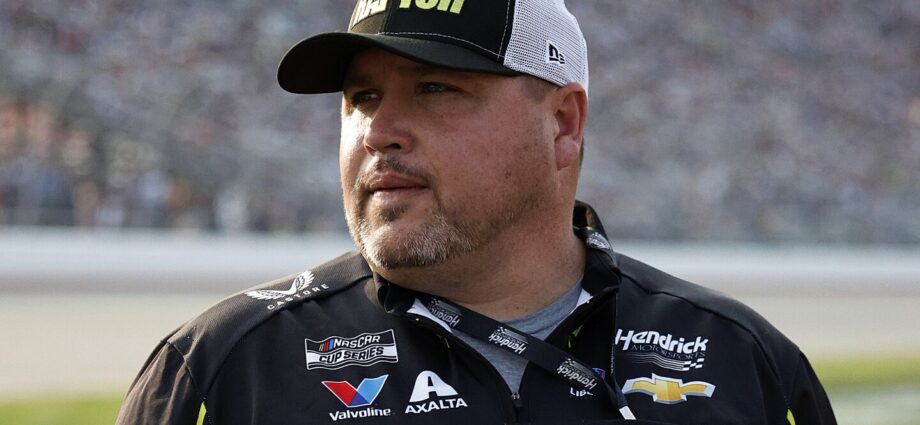 nascar-ejects-crew-chief-rudy-fugle-for-inspection-violation-at-daytona