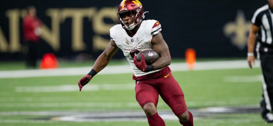 49ers-release-wr-to-make-room-for-newly-acquired-rb