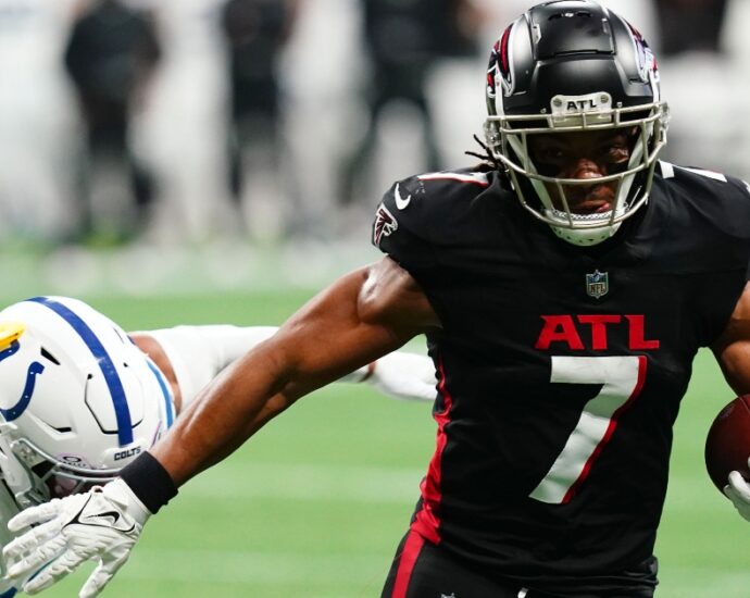 bijan-robinson-makes-prediction-for-texas-vs.-ohio-state,-calls-it-‘statement-game’-for-longhorns